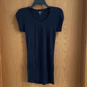 Black short sleeved tunic